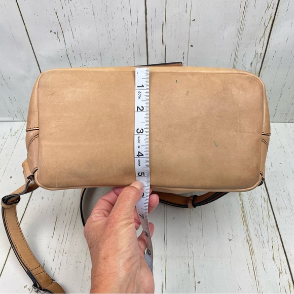 Pikolinos‎ Two-Tone Salinas Leather Backpack - Picture 8 of 16